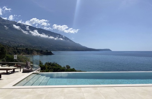 Karavados Villa | Seafront Villa with Panoramic Views, 5 Bedrooms, Pool, 3 Min Walk to Sandy Beach