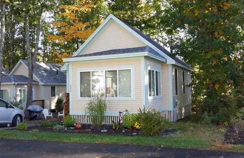 Seaglass Village Cottage | Seaglass Village Wells #426. 2 bedrooms 1.5 baths. Could Sleep 6.Near Clubhouse