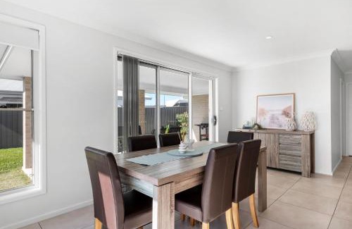 Vincentia House | Seagrass - Belle Escapes Jervis Bay