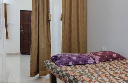 Surathkal Apartment | Seagull - 100mtr from NH66 - 1.2km to d sea - 100mtr to a peaceful natural lake