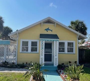 Pass-a-Grille House | Seahorse Bungalow