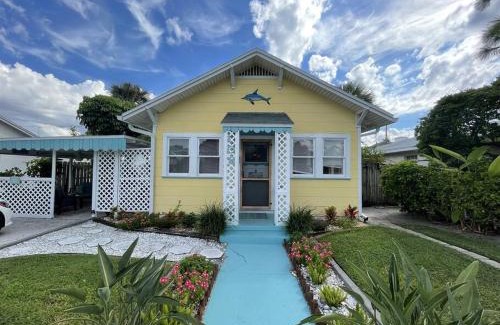 Pass-a-Grille House | Seahorse Bungalow