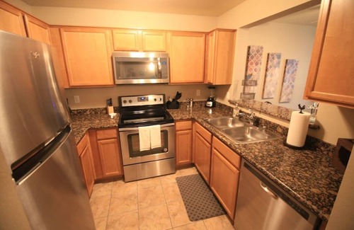 South Shores Condo | Sealion · 35% Off Fall Special - Cute 1 bed/summerlin