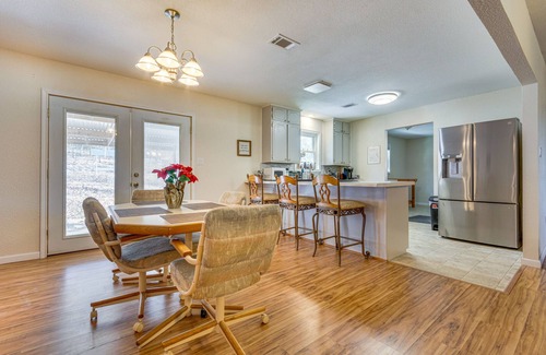 Searcy House | Searcy Retreat Home Near Little Red River