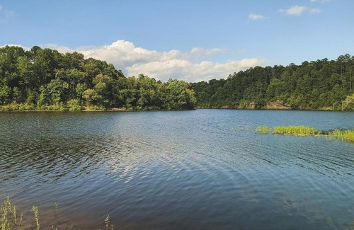 Searcy House | Searcy Vacation Rental with Deck and Water Views!