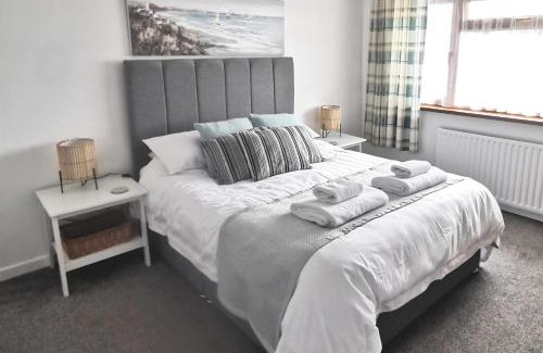 Aberporth House | Seascape Holiday Home