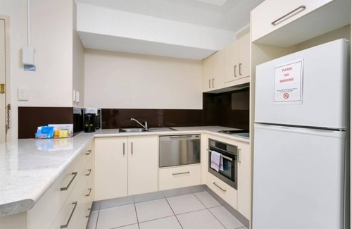 Port Douglas Apartment | Seascape Holidays at The Queenslander One Bedroom