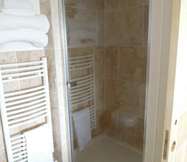 Leven Bed & Breakfast | Seascape Largo