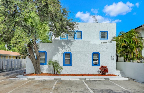 Harbordale Apartment | Seascape: Mins to Las Olas & Beach