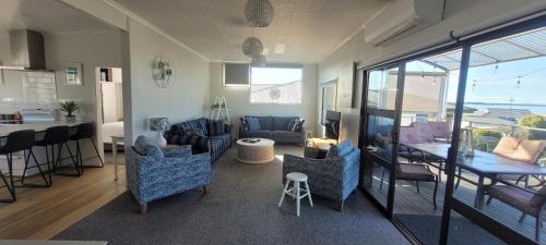 Riverton House | Seascape Retreat
