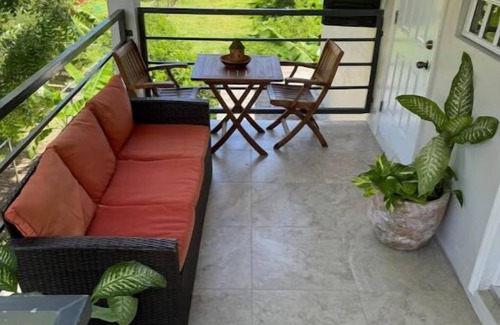 Saint George Parish Apartment | Seascape Studio Near the Airport is modern & suitable for business or vacation