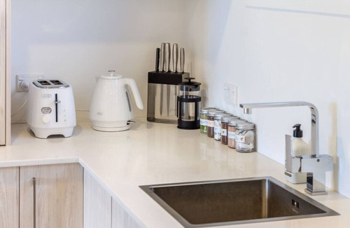 New Brighton Apartment | Seaside 2 Bed 2 Bath Haven Short Walk to the Beach