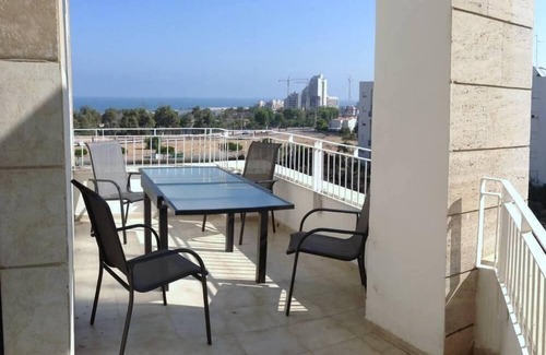 Ashkelon Apartment | - SEASIDE APARTMENT FOR 8 PEOPLE - LUXURY BUILDING -