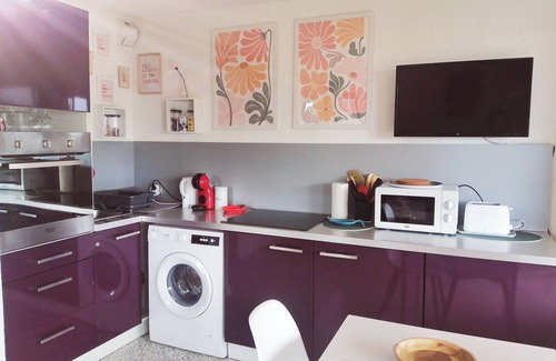 La Nartelle Apartment | Seaside apartment Sainte Maxime, Gulf of St-tropez. Pine forest.quiet.pool