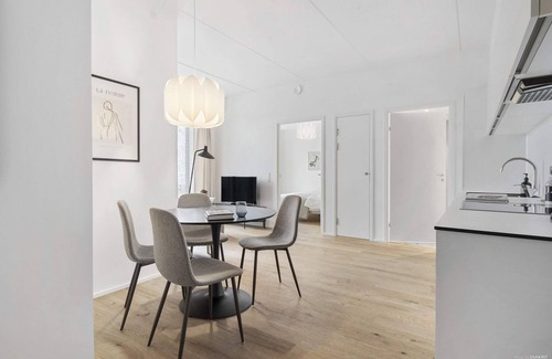 Aarhus C Apartment | Seaside apartment with magical balcony views