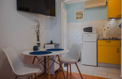 Drenje Apartment | Seaside apartments with amazing ocean view/Apartment for 2 guests with ocean view