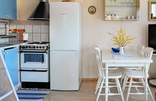 Ellos House | Seaside Charm in Flaton Retreat-By Traum