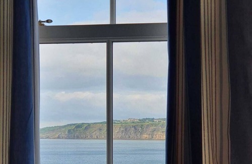 Scarborough Cottage | Seaside cottage with sea and harbour views: Sunday check in for 1 week stays