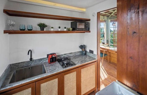 Dencarik Cabin | Seaside Designer Treehouse ~ Stunning Views ~ Pool