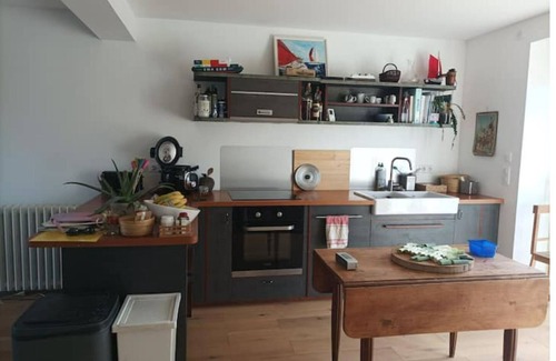 Logonna-Daoulas House | Seaside family home