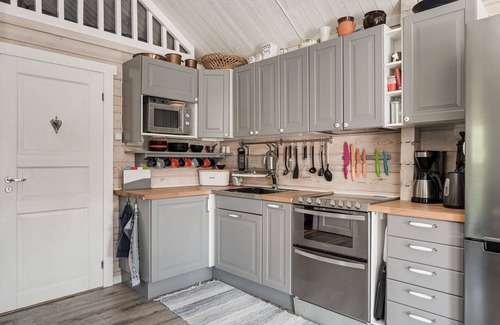 Axmar House | Seaside holiday home in Axmar north of Gävle | SE20003