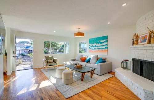 Mescal Corridor NW House | Seaside Home with Hot Tub and Patio Close to Beaches!