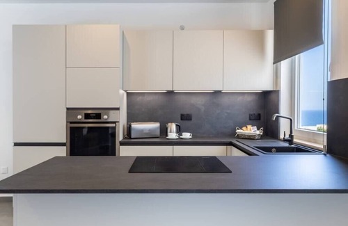 St. Andrew's Apartment | Seaside Luxury in Pembroke, St. Julians