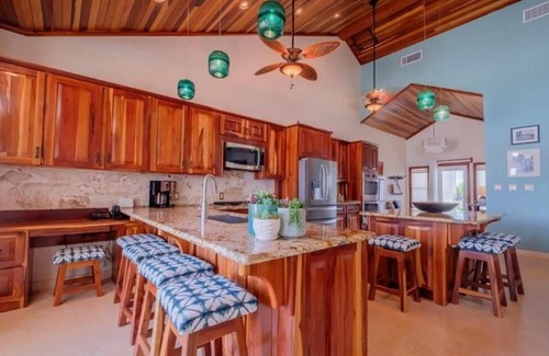 San Pedro House | Seaside Palace in Paradise 4 Bedroom/3 Bath Luxury Home.