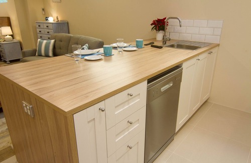 Quinns Rocks Apartment | Seaside Rocks Studio Apartment - Stay and relax