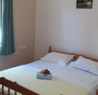 Gdinj Apartment | Seaside secluded apartments Cove Skozanje, Hvar - 14899