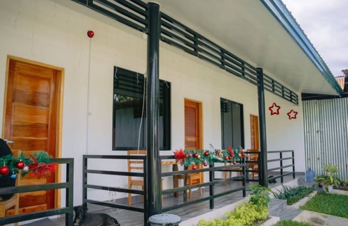 Hinoba-an Apartment | Seaside Serenity: A Cozy Retreat near the Sulu Sea