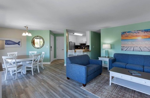 Golden Mile Condo | Seaside Splendor: Fully Remodeled 2BR Resort View