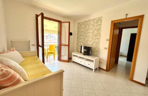 Mazzorno Sinistro Apartment | Seaside Terrace & Pool Getaway