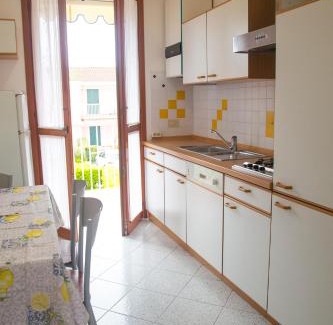 Mazzorno Sinistro Apartment | Seaside Terrace & Pool Getaway