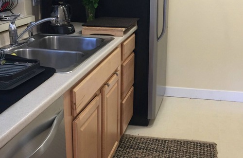 Stratton Mountain Condo | Season Available - Ski Stratton Mountain - walk & shuttle to slopes!’