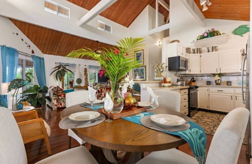 Kona Paradise House | SEASON DISCOUNT! STUNNING Ocean Views Great RATES!