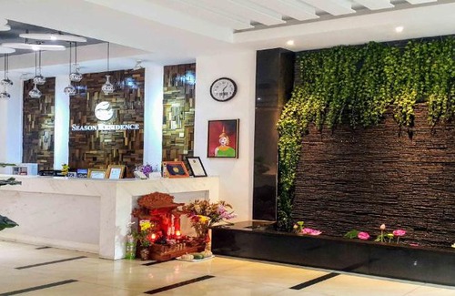 Daun Penh Apartment | Season Residence
