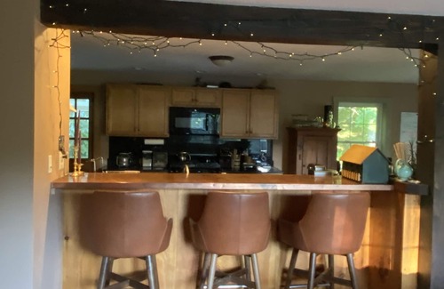Pittsford House | Seasonal Rental! Luxury home w/hot tub 20 minutes to Killington