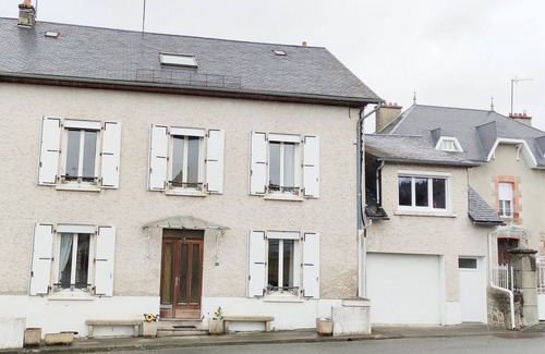 Bugeat Apartment | SEASONAL RENTALS (vacations, weekends or short stays.)