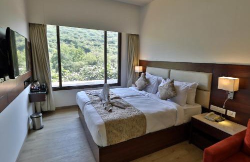 Udaipur Hotel | Seasons Park Resort