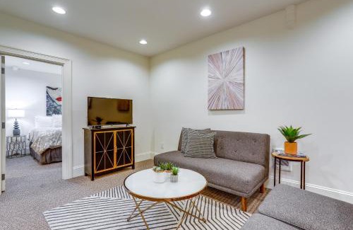 Belltown Apartment | Seattle Condo with Parking, Near Space Needle!