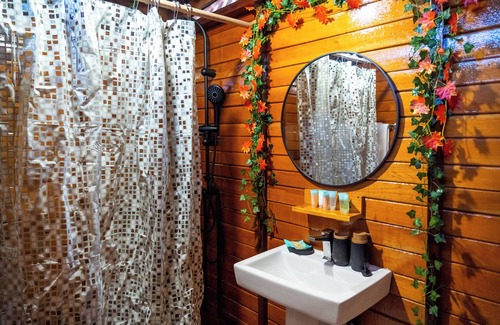 Winneba Bed & Breakfast | Seaview Cabana