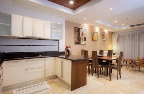 Wichit Condo | Seaview Condo with Large Pool (BAP1)