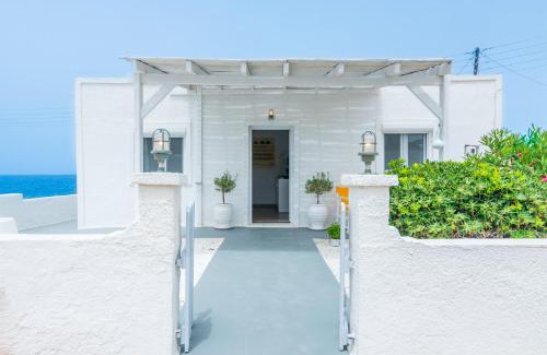 Mandrakia House | Seaview House Mandrakia