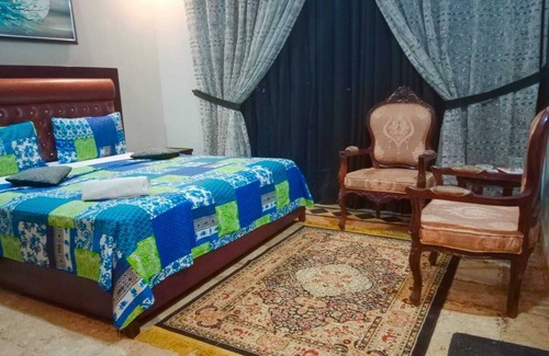 Clifton Hotel | Seaview Lodge Guest House