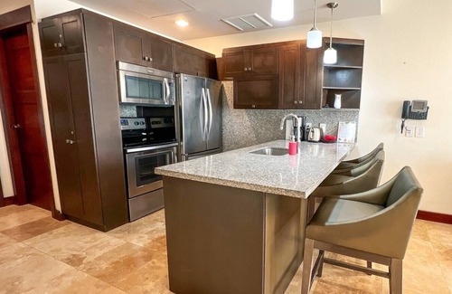 Barrio Los Faroles Condo | Seaview Oasis: 1-BR Suite in Croc's casino resort