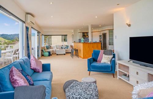 Whitianga House | Seaview Serenity- Whitianga Holiday Home