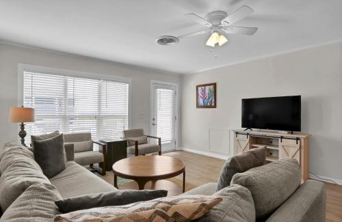 Shell Island House | Seaview Unit A by Sea Scape Properties