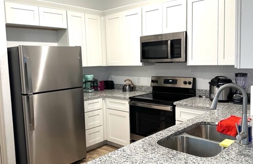 San Antonio House | SeaWorld & Lackland Air Force Base Modern Home