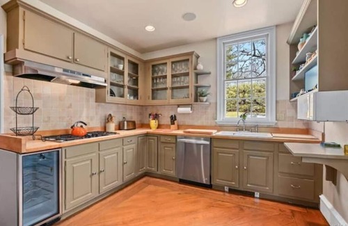 Pound Ridge House | Secluded 4BR Estate w/Pool, Gardens & Trails, Bedford/Pound Ridge, NY